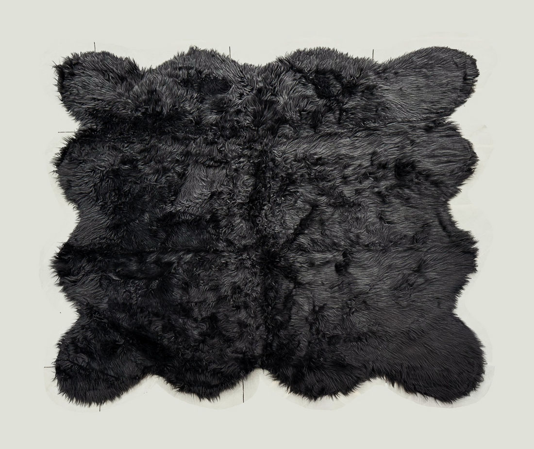 Black Furry Rug 180x180cm