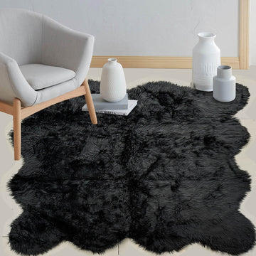 Black Furry Rug 180x180cm